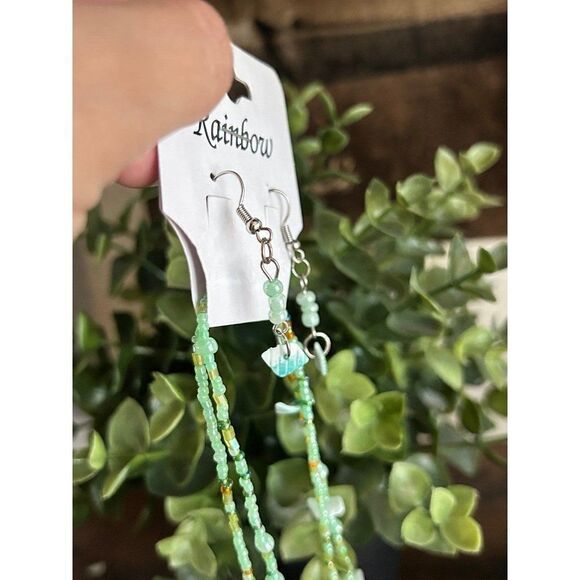 New Green Necklace & Earrings Set - Picture 6 of 7